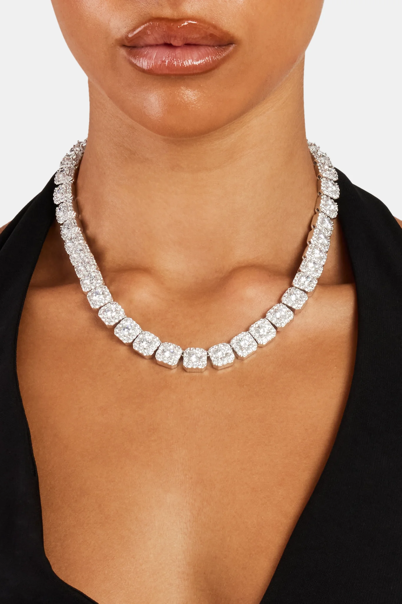 Womens 10mm Clustered Tennis Chain - Image 2